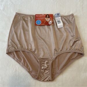 Vassarette undershapers brief panties style 40001 size 2XL